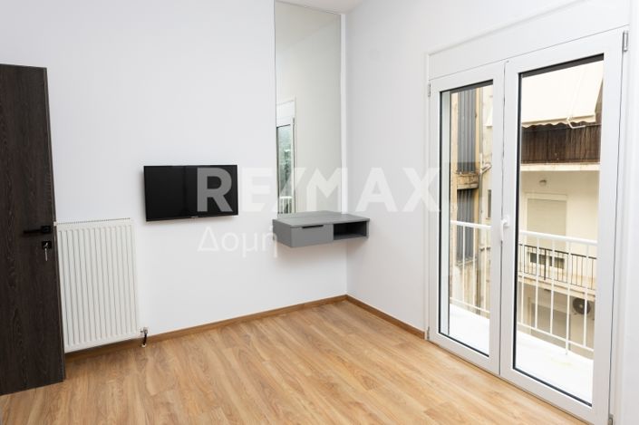 Image No.18-3 Bed Property for sale