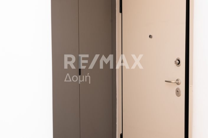 Image No.28-3 Bed Property for sale