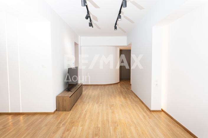 Image No.30-3 Bed Property for sale