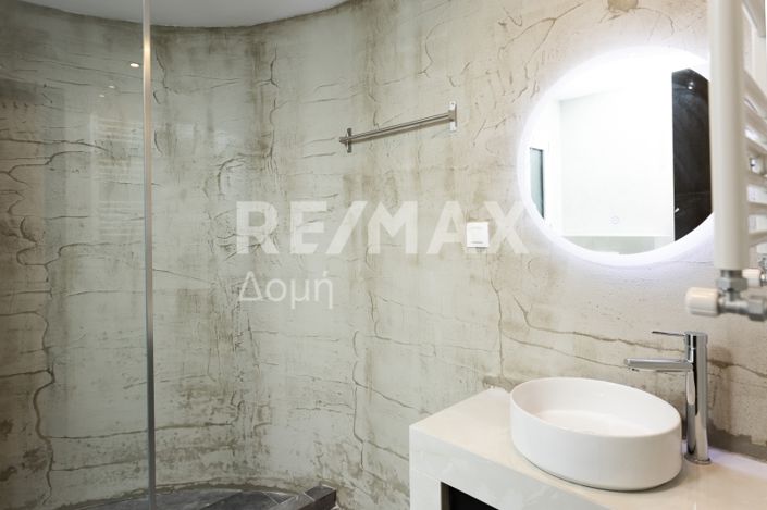 Image No.44-3 Bed Property for sale