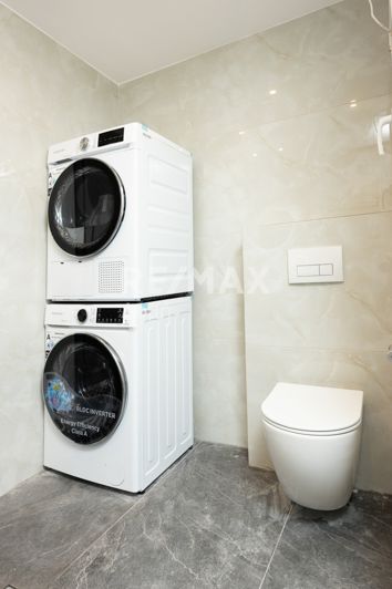 Image No.45-3 Bed Property for sale