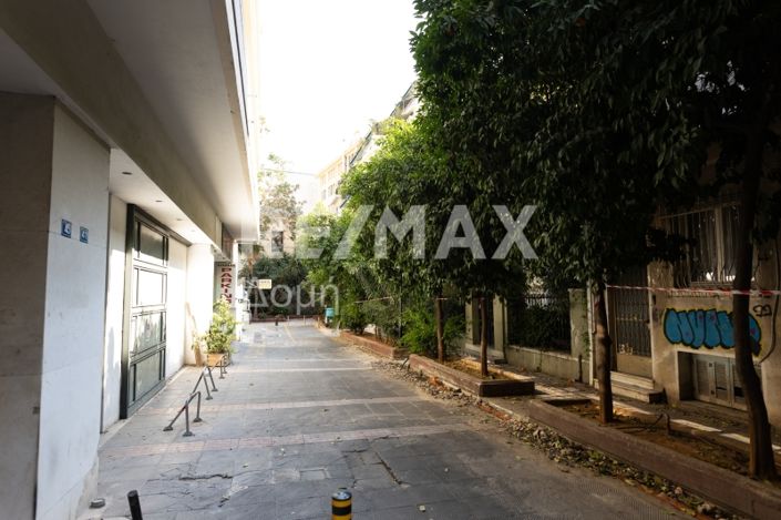 Image No.51-3 Bed Property for sale