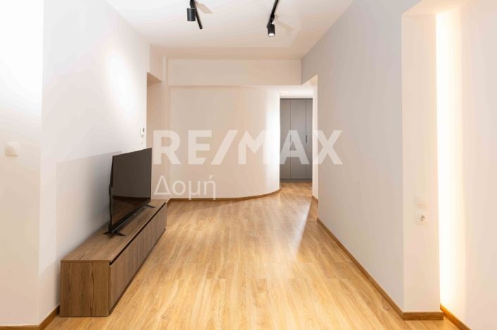 Image No.9-3 Bed Property for sale