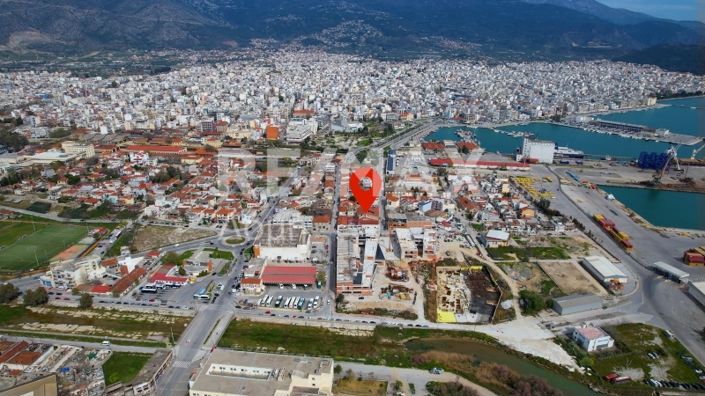 Image No.14-16 Bed Property for sale