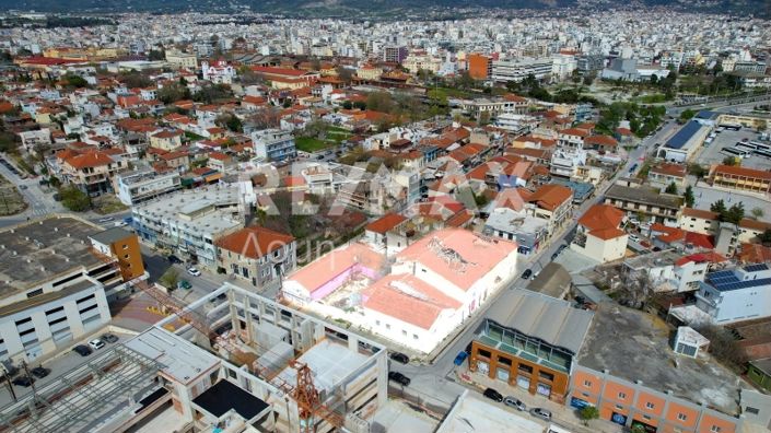 Image No.19-16 Bed Property for sale