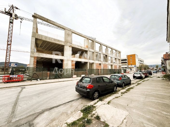 Image No.25-16 Bed Property for sale