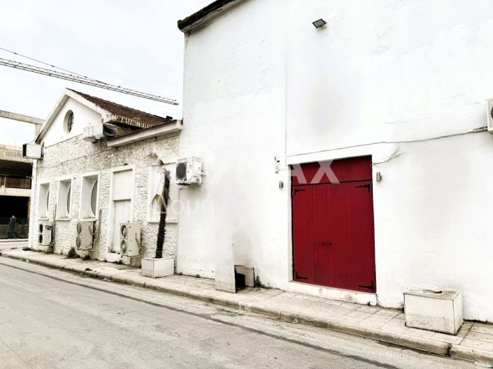 Image No.26-16 Bed Property for sale