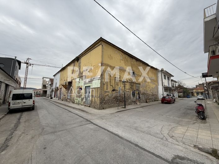 Image No.30-16 Bed Property for sale