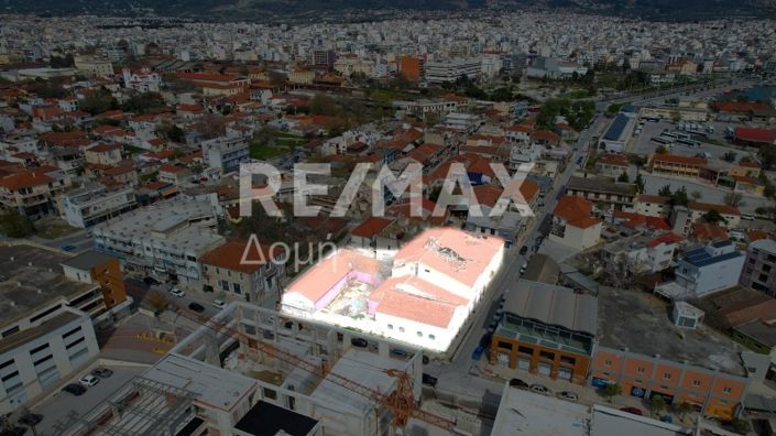 Image No.40-16 Bed Property for sale