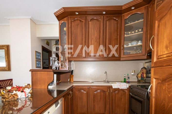 Image No.14-3 Bed Apartment for sale