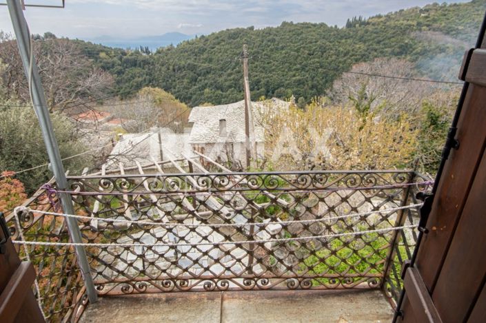 Image No.45-3 Bed Maisonette for sale