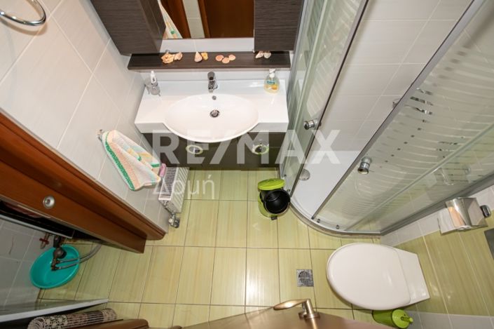 Image No.15-2 Bed Property for sale