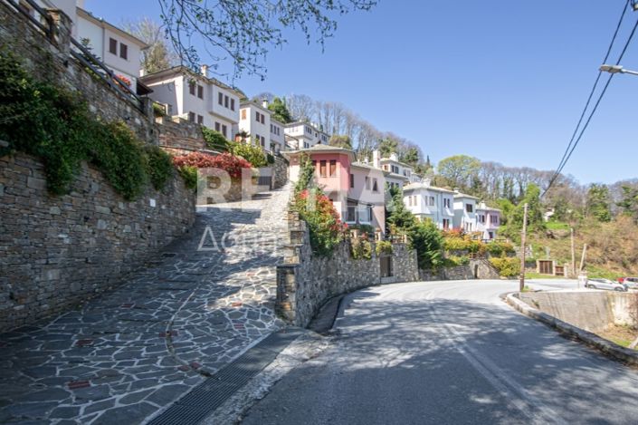 Image No.20-2 Bed Property for sale