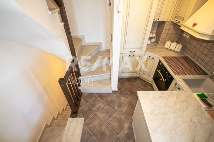 Image No.25-2 Bed Property for sale