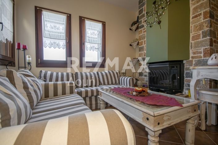 Image No.33-2 Bed Property for sale