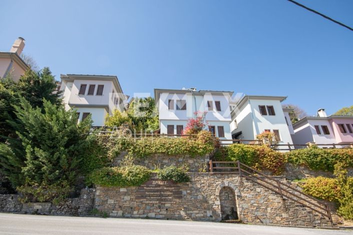 Image No.43-2 Bed Property for sale