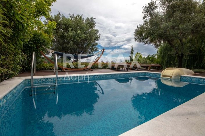 Image No.23-4 Bed Property for sale