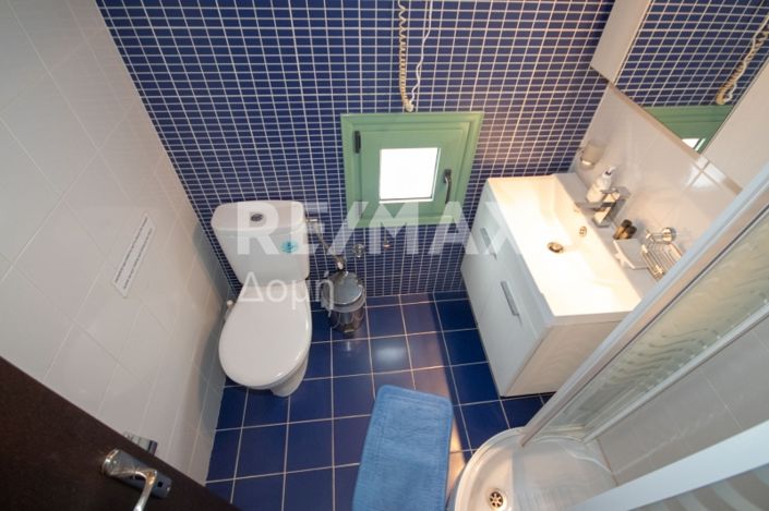 Image No.28-4 Bed Property for sale