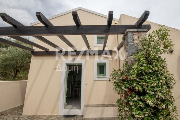 Image No.32-4 Bed Property for sale