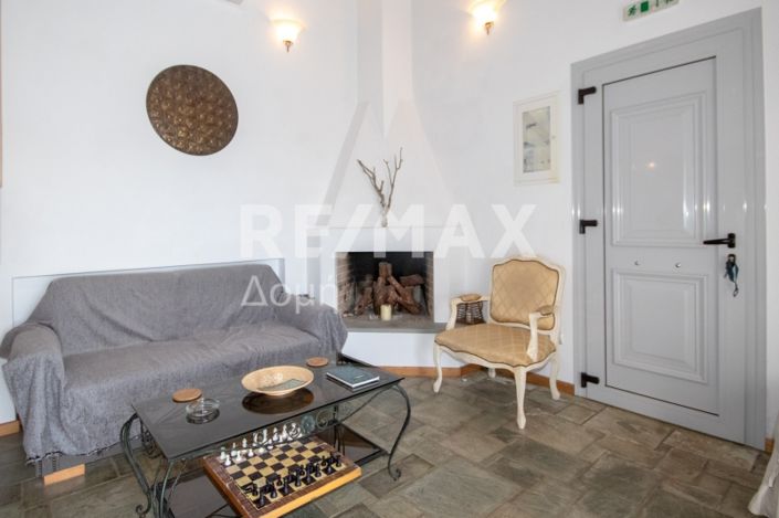 Image No.57-4 Bed Property for sale