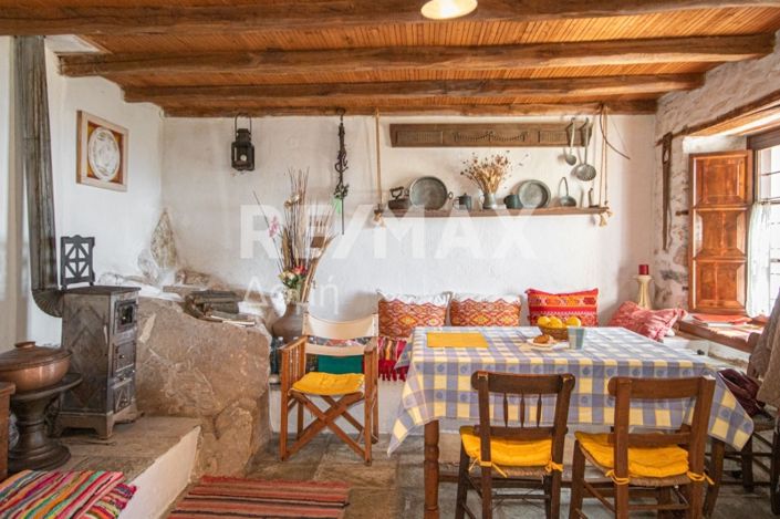 Image No.28-2 Bed Property for sale