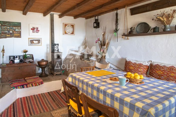 Image No.42-2 Bed Property for sale