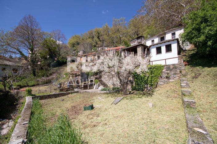 Image No.52-2 Bed Property for sale