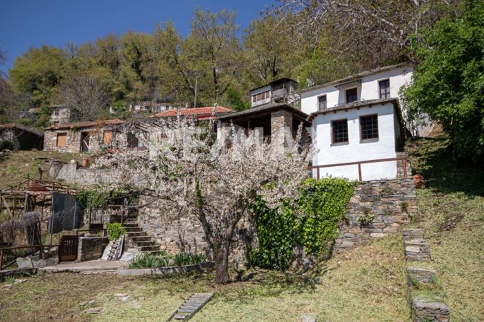 Image No.56-2 Bed Property for sale