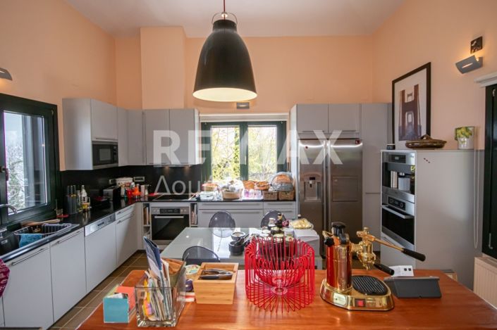 Image No.18-4 Bed Property for sale