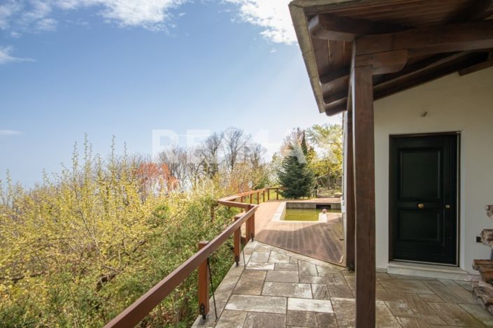 Image No.42-4 Bed Property for sale