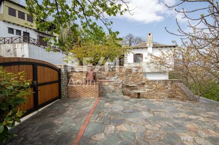 Image No.46-4 Bed Property for sale