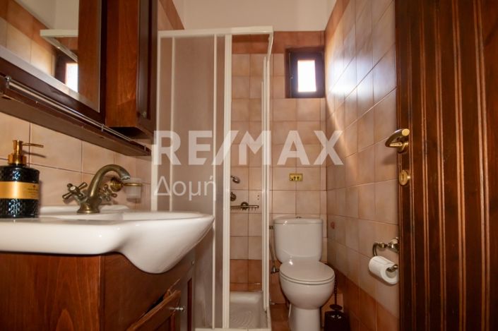 Image No.20-3 Bed Property for sale