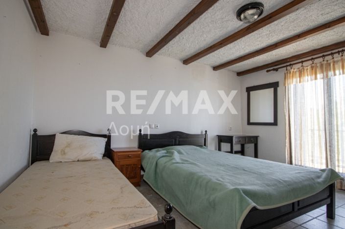 Image No.40-3 Bed Property for sale