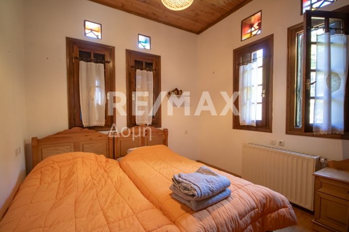 Image No.43-3 Bed Property for sale