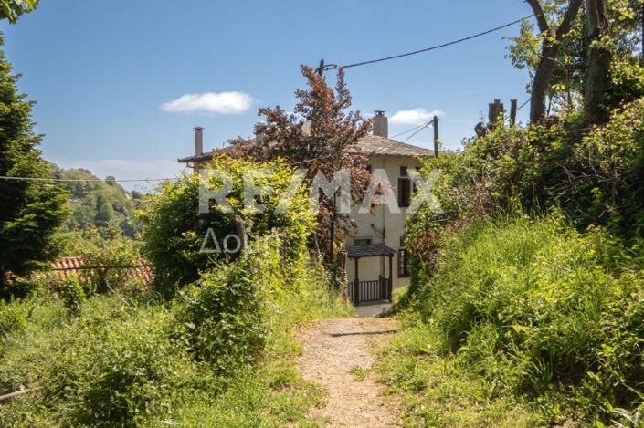 Image No.6-3 Bed Property for sale