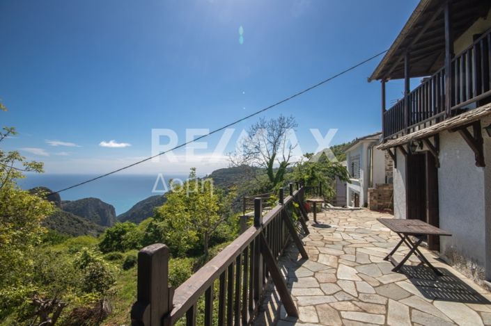 Image No.9-3 Bed Property for sale