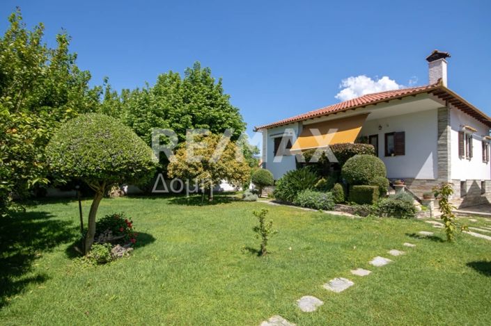 Image No.1-2 Bed House for sale