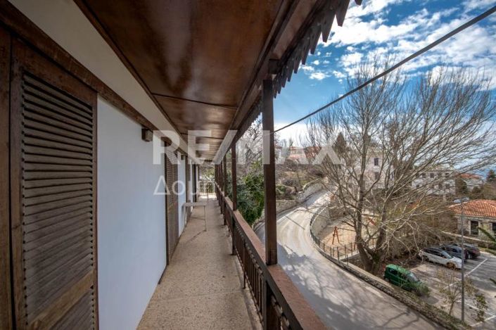 Image No.44-20 Bed Hotel for sale