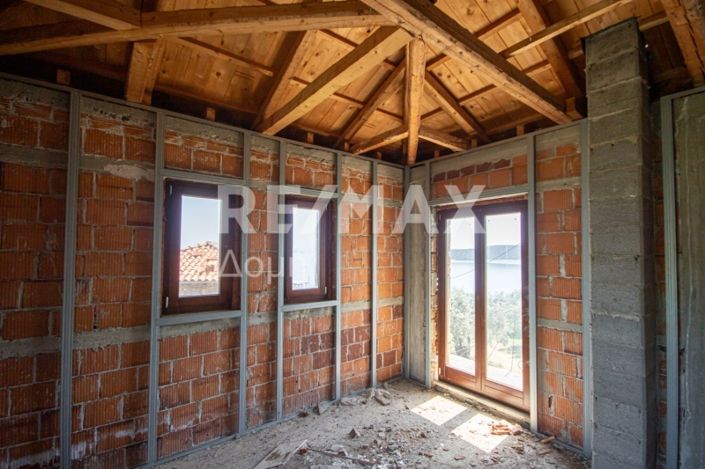 Image No.18-2 Bed House for sale