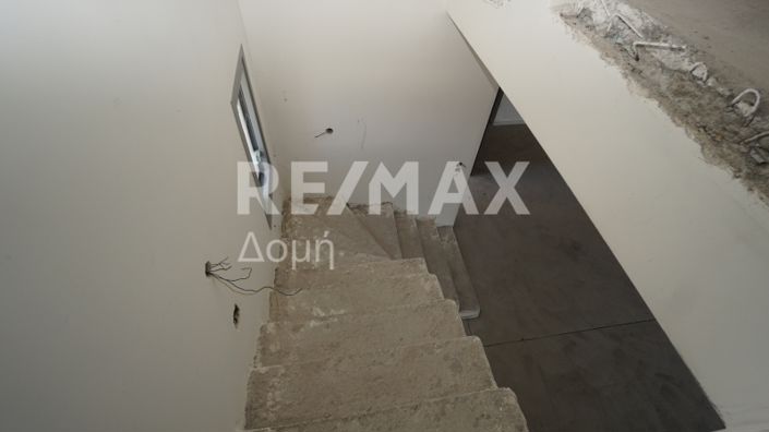 Image No.30-4 Bed Property for sale