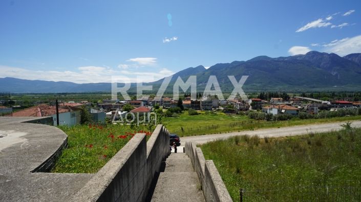 Image No.55-4 Bed Property for sale