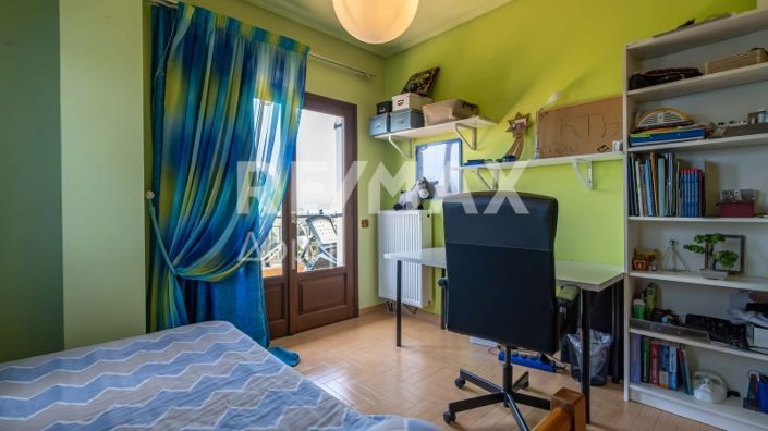 Image No.18-5 Bed Property for sale