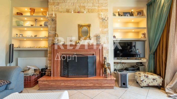 Image No.54-5 Bed Property for sale