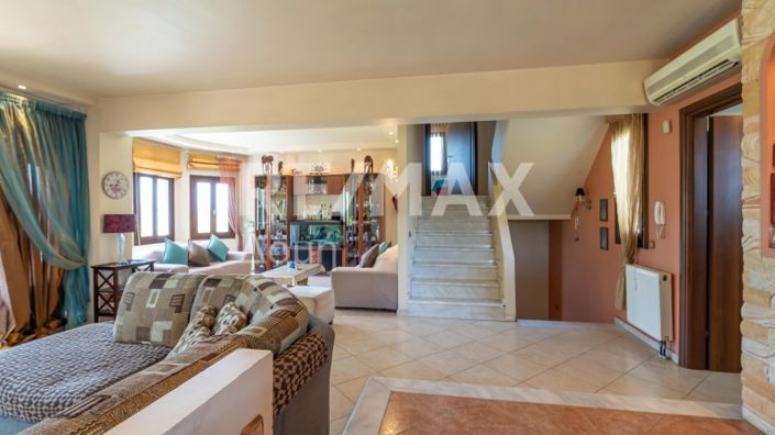 Image No.6-5 Bed Property for sale