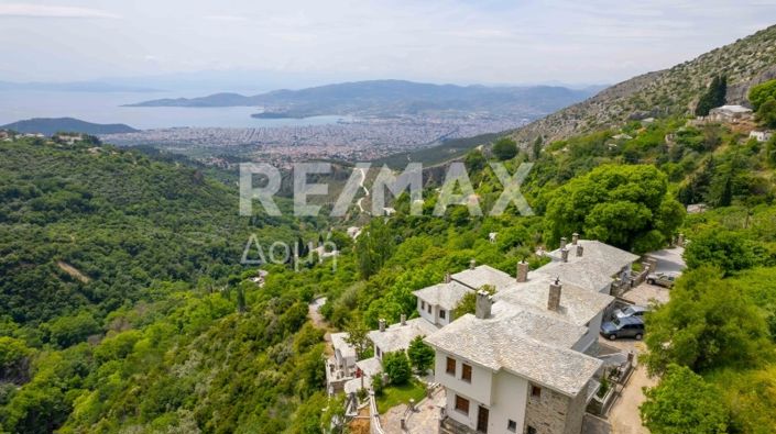 Image No.1-2 Bed Maisonette for sale