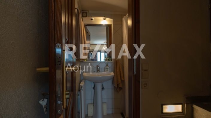 Image No.11-2 Bed Maisonette for sale