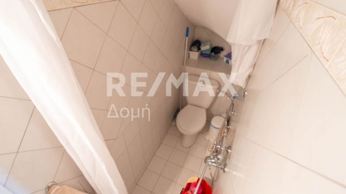 Image No.12-2 Bed Maisonette for sale