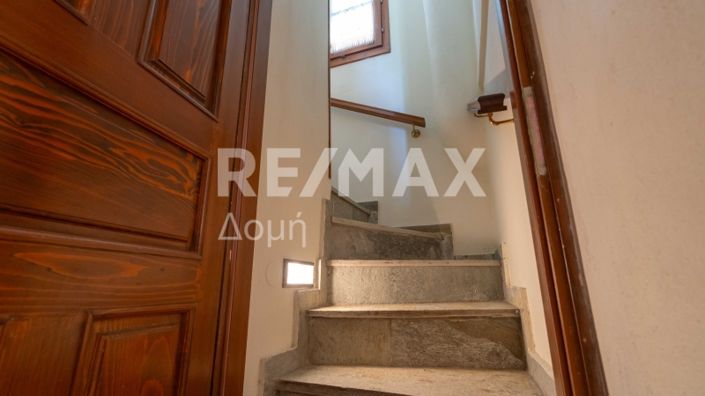 Image No.14-2 Bed Maisonette for sale