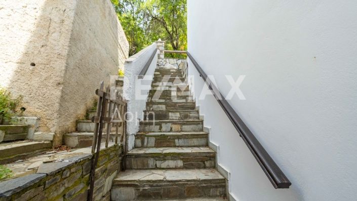 Image No.15-2 Bed Maisonette for sale