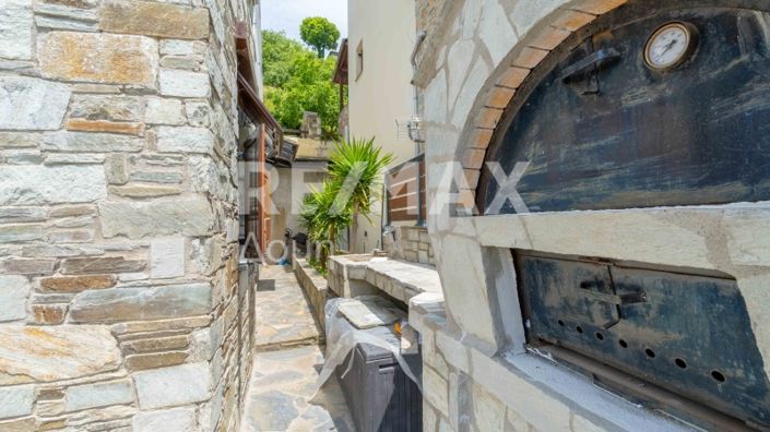 Image No.20-2 Bed Maisonette for sale